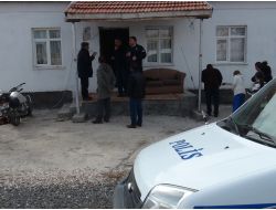 Aksaray'da Adres Sorma Bahanesi İle Eve Girip Yaşlı Kadını Darp Ettiler