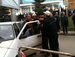 Bolu'da Ters Şeride Girip Park Eden Sürücüyü Polis İkna Etmekte Zorlandı