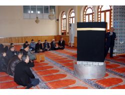 Elbistanlı Umre Yolcularına Seminer