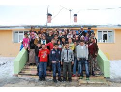 Vali Azizoğlu'nun Eşi Köylü Kadınların Sorunlarını Dinledi