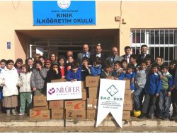 Nilüfer Bademli Minik Öğrenciler Karne Öncesi Köylü Arkadaşlarını Sevindirdi