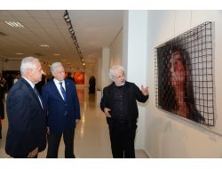 'Dikkat Kadın' Sergisi Adana’da Açıldı