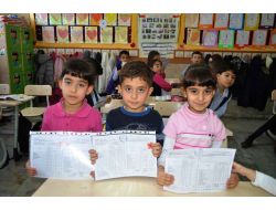 ÜÇÜZLERİN İLK KARNE SEVİNCİ