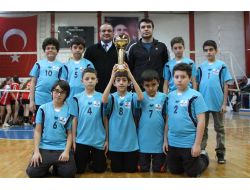 Özel Melih Koleji Voleybolda İl Birincisi