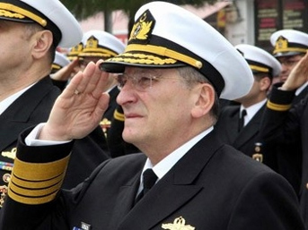 İstifanın Perde Arkası