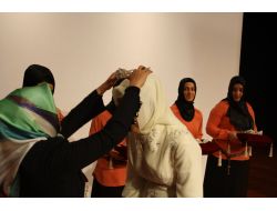 HAFIZ KIZLAR TAÇLANDI!