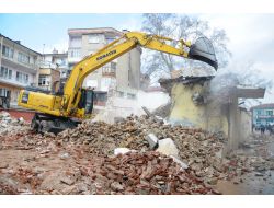 78 Yıllık Düğün Salonu Yıkıldı