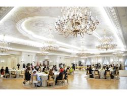 Hayrünnisa Gül, Büyükelçi Eşlerini Çankaya Köşkü’nde Ağırladı