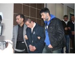 Benzinlikte Park Halindeki Otobüsleri Yakan 2 Zanlı Adliyeye Sevk Edildi