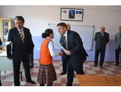 Akdağmadeni’nde 9 Bin 300 Öğrenci Karne Aldı