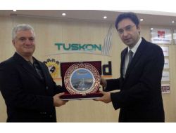 "Diğer Ülkelerle Rekabet İçin İşadamlarının Peşinden Koşmak Gerekir"