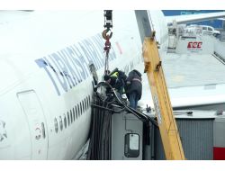 Apronda Uçak Kurtarma Operasyonu