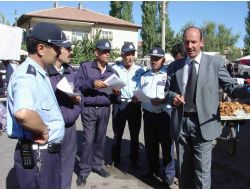 Zabıtadan Seyyar Satıcılara Uyarı