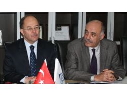 Etso Başkanı Yücelik'ten Eski Sağlık Bakanı Akdağ'a Teşekkür
