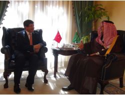 Davutoğlu Suudi Mevkidaşıyla Görüştü