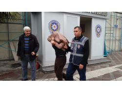 Ölen Yakın İçin 'Hayır' Parası Dağıtacağını Söyleyerek 3 Kişiyi Dolandırdı