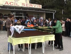 Beyin Kanaması Sonucu Ölen Genç Hemşire İçin Tören Düzenlendi