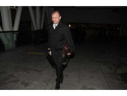 Hakem Özkalfa Uçakta Yolcu Tacizine Uğradı, Uçak 10 Dakika Rötar Yaptı