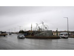 Karaman'da Sanayi Kavşağı'na Yapılan Bisiklet Heykeli Merak Uyandırdı