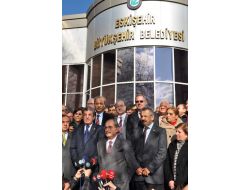 CHP: "BELEDİYEMİZİN ARKASINDAYIZ"