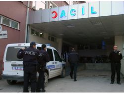 Çocuğuna Bağıran Kişiyi Bıçakla Yaraladı