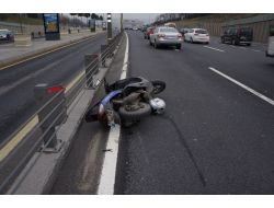 Çarptığı Motosiklet Sürücüsünü Yaralı Halde Bırakıp Kaçtı (Özel)
