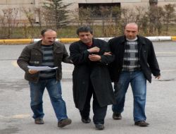 7 Ayrı Suçtan Aranan Hırsızlık Zanlısı Erzincan'da Yakalandı
