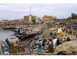 Mopti’da Hayat Olağan Seyrinde Devam Ediyor