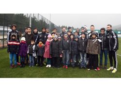 Beşiktaş'a Vakıf Öğrencilerinden Moral Ziyareti