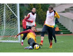 Galatasaray'da Bursaspor Maçı Hazırlıklarına Amrabat'ta Katıldı