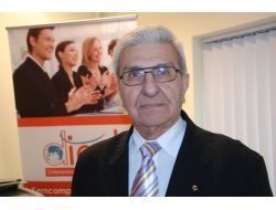 KRALİÇE TAHTI BIRAKTI, TÜRKLERİ ÜZDÜ!