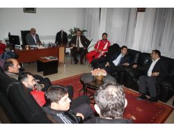 Hamza Yerlikaya'dan Milli Güreşcilere Moral Ziyareti