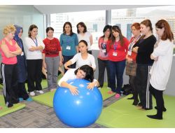 Şifa Üniversitesi Anne Adaylarını Normal Doğuma Hazırlayacak