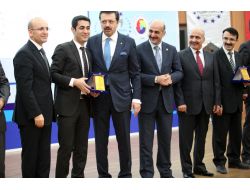 Maliye Bakanı Şimşek: Türkiye'nin Geleceği Parlak