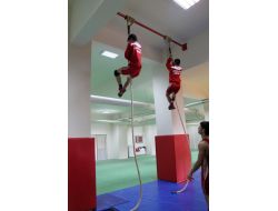 Batman Petrolspor Kulübünden Güreşe Bir Hizmet Daha