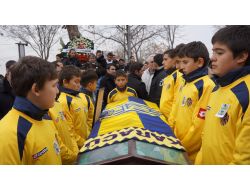 Arif Peçenek Gözyaşları Arasında Son Yolculuğuna Uğurlandı