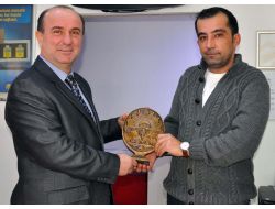 Esnafa ‘istiklâl Madalyası’ Hediyesi