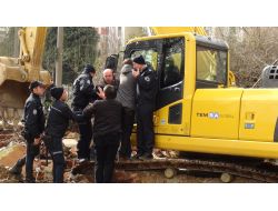 ATAŞEHİR'DE YIKIM GERGİNLİĞİ