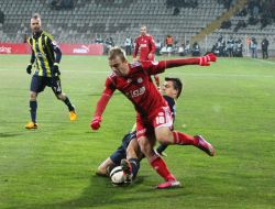 Sivasspor: 0 - Fenerbahçe: 0 (İlk Yarı)