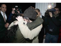 Alman Aileye Verilen Türk Kızı Annesine Kavuştu (1)