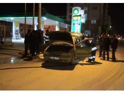 Benzin İstasyonunda Araç Patladı: 2 Yaralı