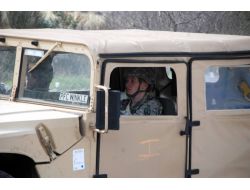 Hammer Jipleri Bayan Askerler Kullanıyor