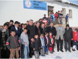 Gündoğdu’dan İhtiyaç Sahibi Öğrencilere Giysi Desteği