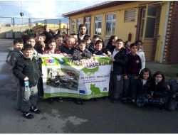 Ağabey Ve Abla Öğrencilerden Küçüklere Hayvan Hakları Dersi