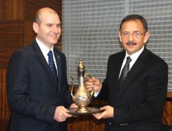 Süleyman Soylu'dan Başkan Özhaseki'ye Övgü