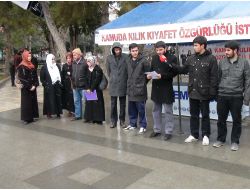 İlahiyat Öğrencilerinden Kamuda Başörtüsü Yasağına Protesto