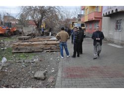 Batman Belediyesi Metruk Evlerin Yıkımına Başladı