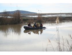 Arabayla Nehre Düşen Aileden 4. Günde De Haber Yok