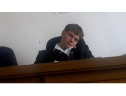 Duruşma Sırasında Uyuyan Hakim Görevi Bıraktı