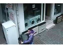 Gözünü Karartan Hırsız, Kömür Sobasını Çaldı